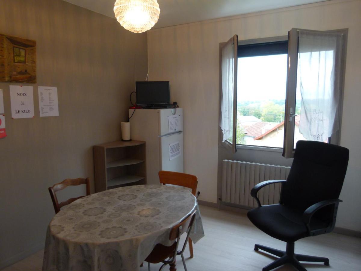 Villa Detente Dauphinoise Saint-Andre-le-Gaz ภายนอก รูปภาพ